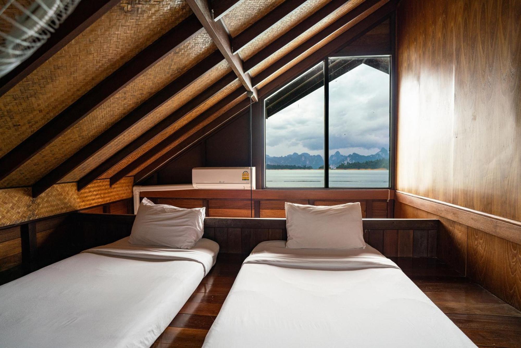 500 Rai Floating Resort Ban Chieo Ko Room photo