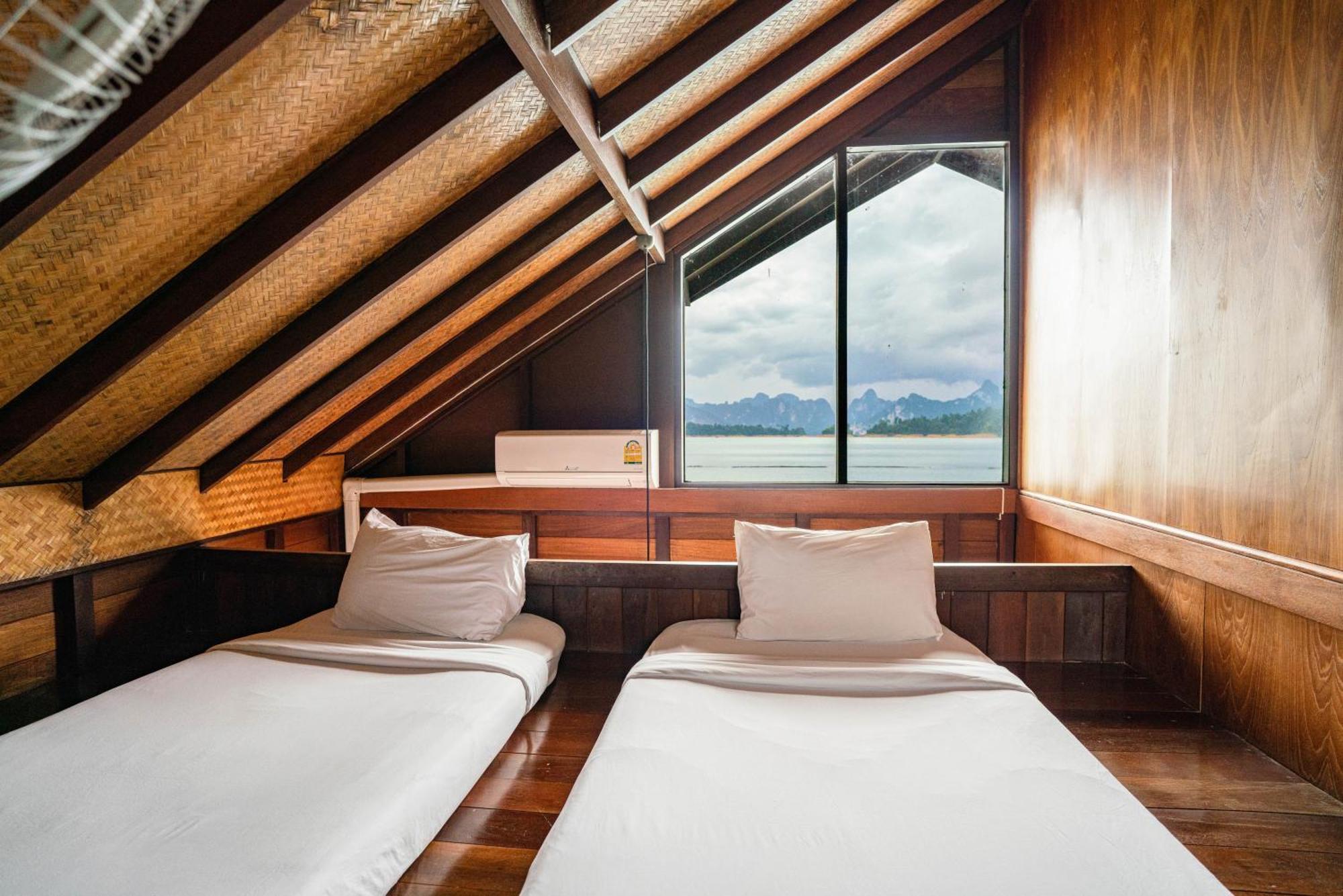 500 Rai Floating Resort Ban Chieo Ko Room photo