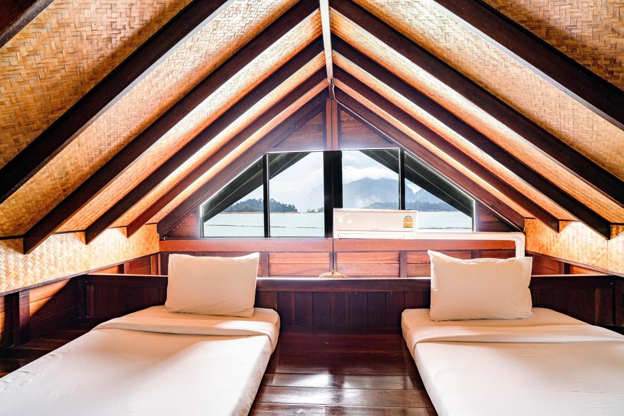 500 Rai Floating Resort Ban Chieo Ko Room photo